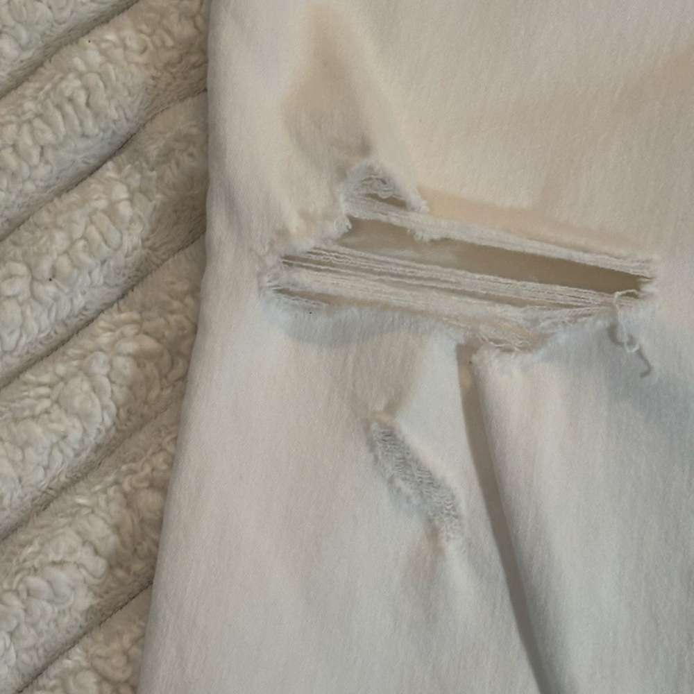 Universal Thread White Straight Leg Jeans - Picture 7 of 11